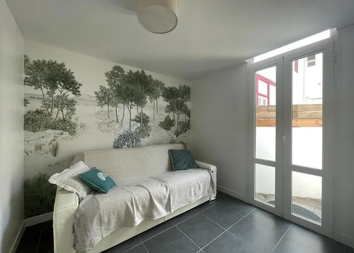 Triplex Calme Avec Terrasse, Climatisation, Proche Et Commerces A - Fr-1-474-249