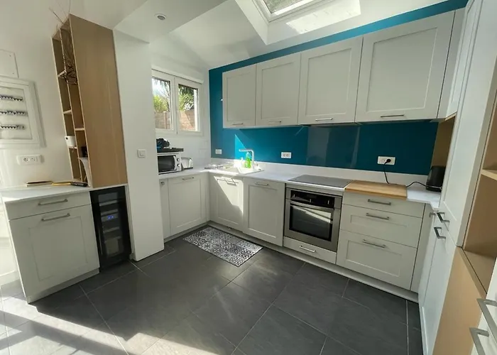 Apartment Triplex Calme Avec Terrasse, Climatisation, Proche Et Commerces A - Fr-1-474-249 Arcachon