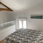 Triplex Calme Avec Terrasse, Climatisation, Proche Et Commerces à - Fr-1-474-249 *